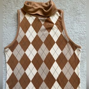 Rebellious Dreamer Argyle Turtleneck Tan Cream
Brown Neutrals Women's Large